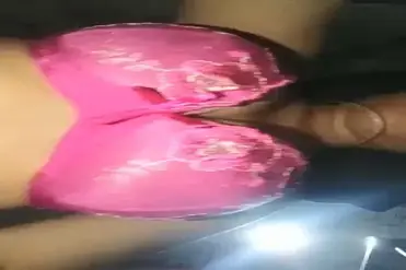 Bokep Jilbab Pamer BH Pink Menggoda Viral Indo Hot